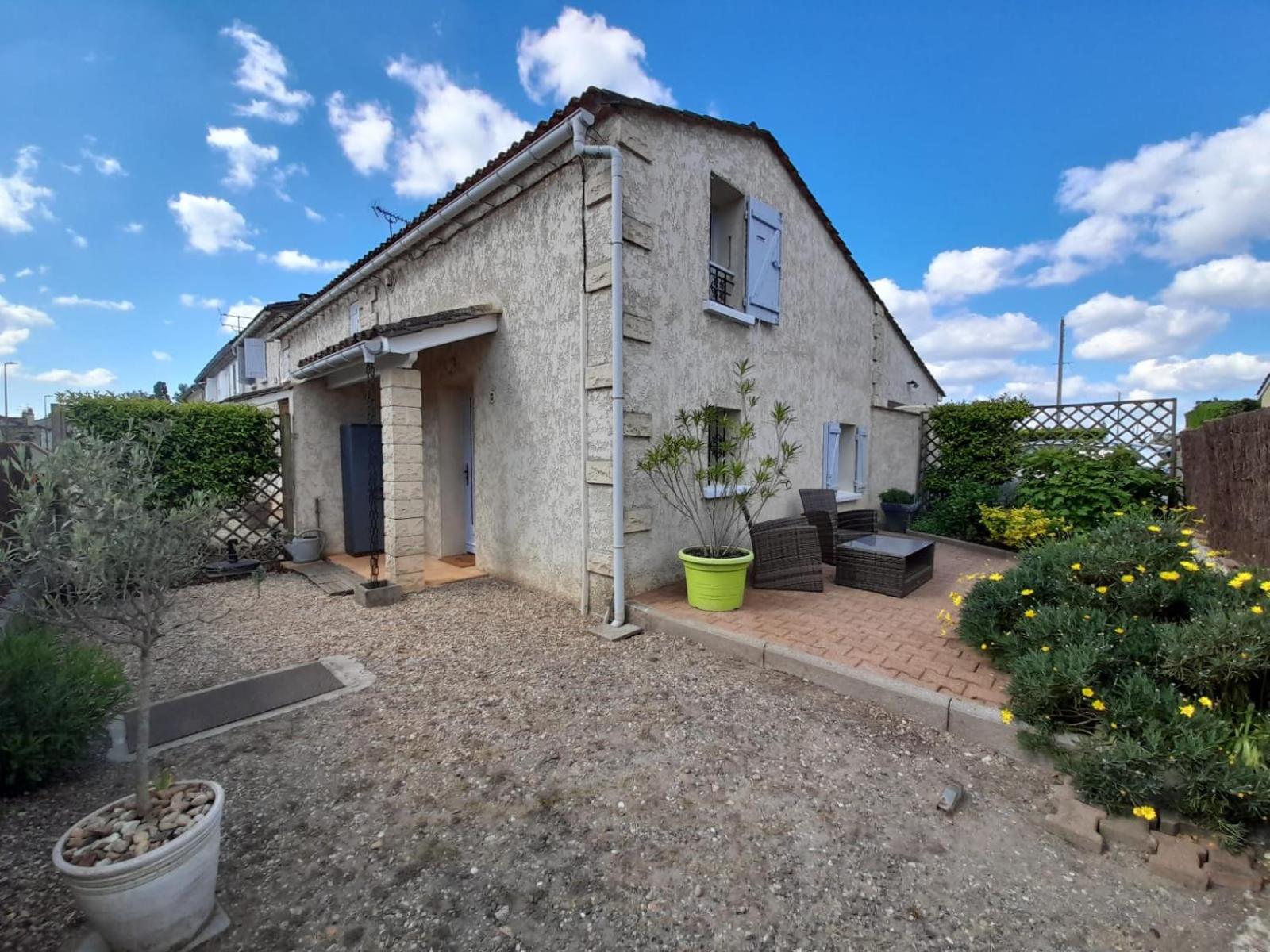 Porte Du Vignoble Sejour A Libourne Exterior photo